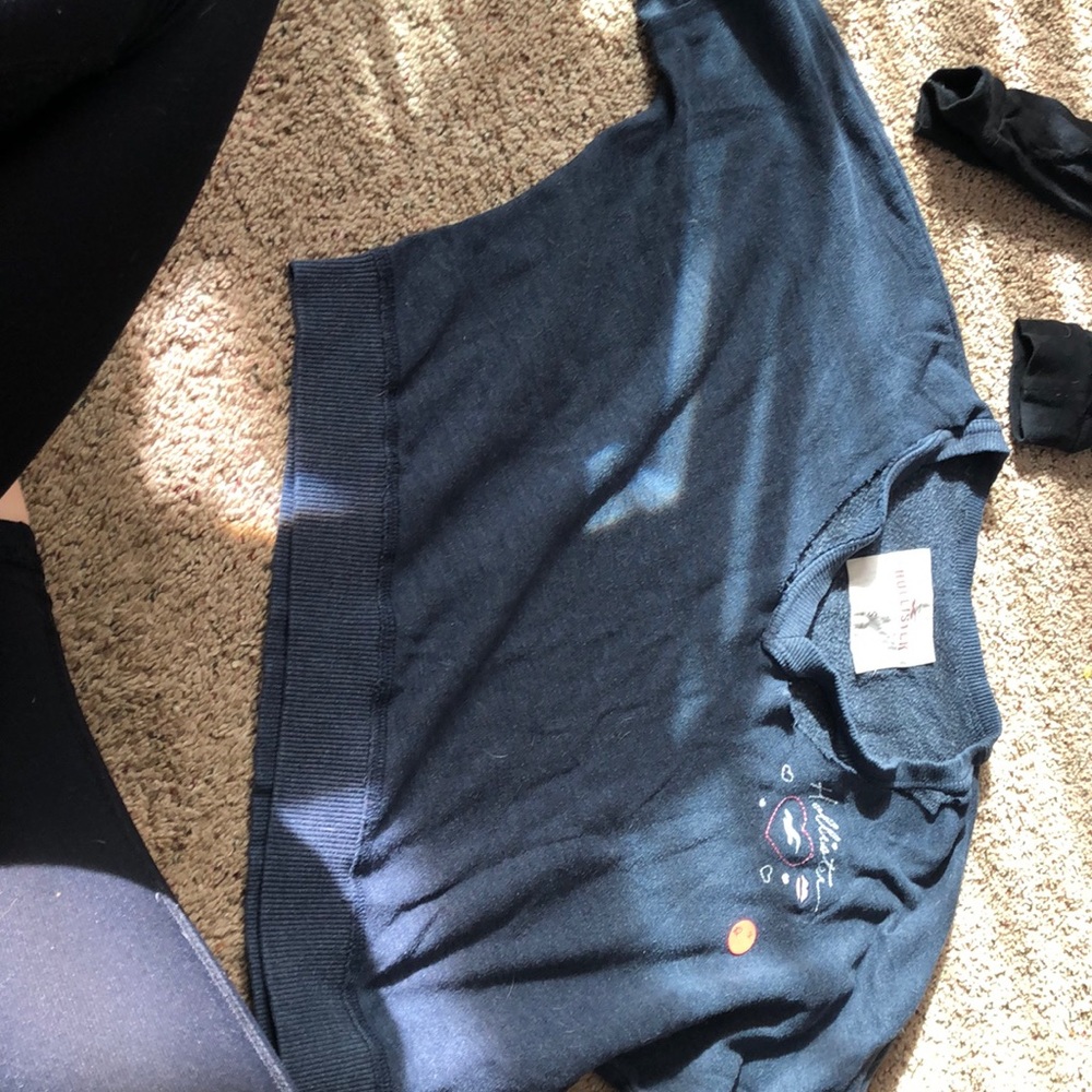 Sweatshirt crop top
